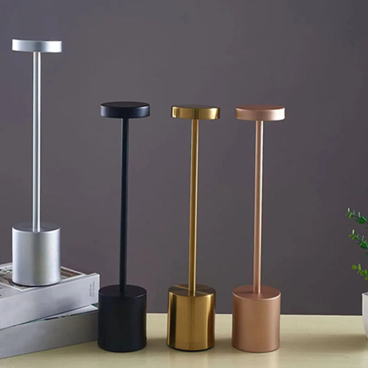 Zenthra Dimbare Tafel Lamp - Oplaadbare Tafellamp op Batterijen in Zwart en Goud met 3 Kleuren en Stepless Dimming