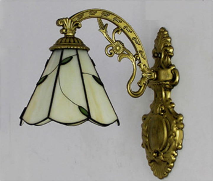 Zenthra | Blad Corridor Wandlamp met Gegraveerde Glasbasis 1 Licht Tiffany Wandlamp in Beige