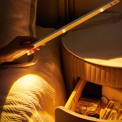 Draadloze LED Wandlamp met Bewegingssensor - Oplaadbaar en Ultra Dun voor Slaapkamer en Keuken - Zenthra