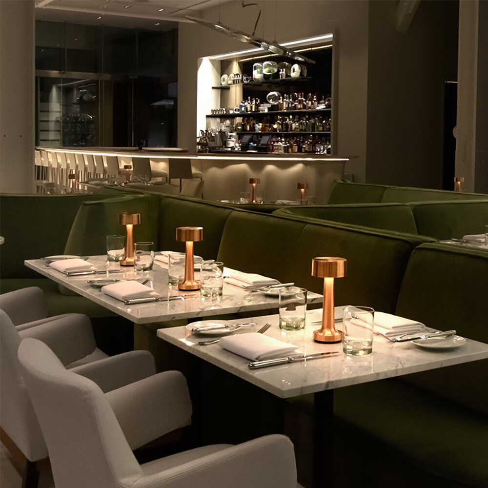 Draadloze Oplaadbare Tafellamp Goud - Zenthra Luxe Verlichting voor Sfeer en Elegantie