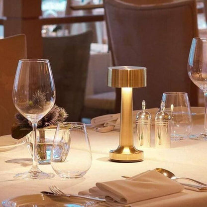 Draadloze Oplaadbare Tafellamp Goud - Zenthra Luxe Verlichting voor Sfeer en Elegantie