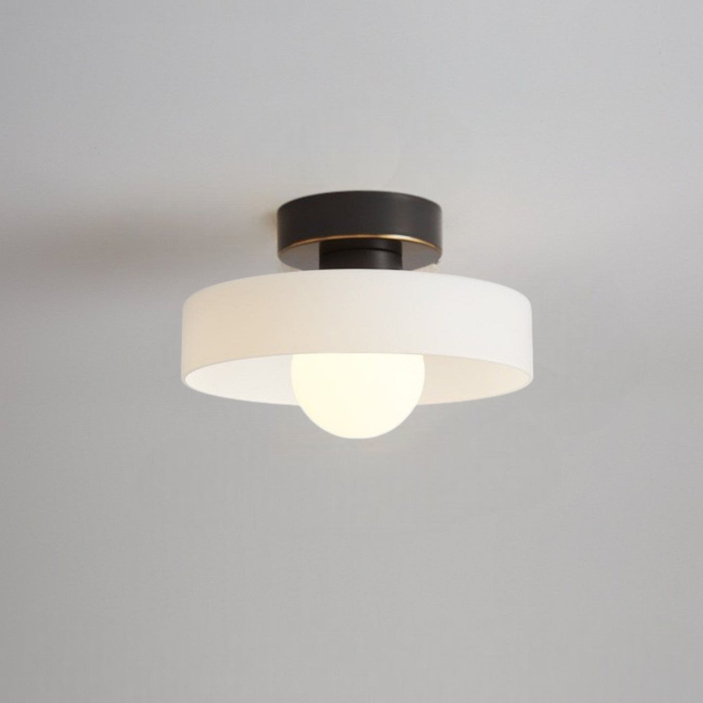Elegante Franse Bauhaus Plafondlamp - Moderne Plafonniere voor Slaapkamer en Interieur 0