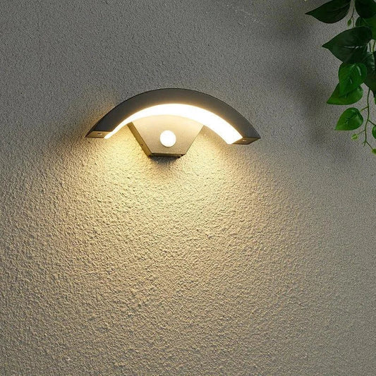 LUXGUARD Slim PIR Buitenlamp Met Bewegingssensor - Stijlvolle Wandlamp Buiten Met IP65 Waterdichtheid 3