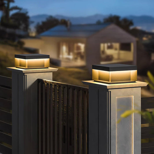 Moderne Buitenlamp Zwart met Zonne-energie - Stijlvolle Solar Wandlamp voor Buitenruimte 0