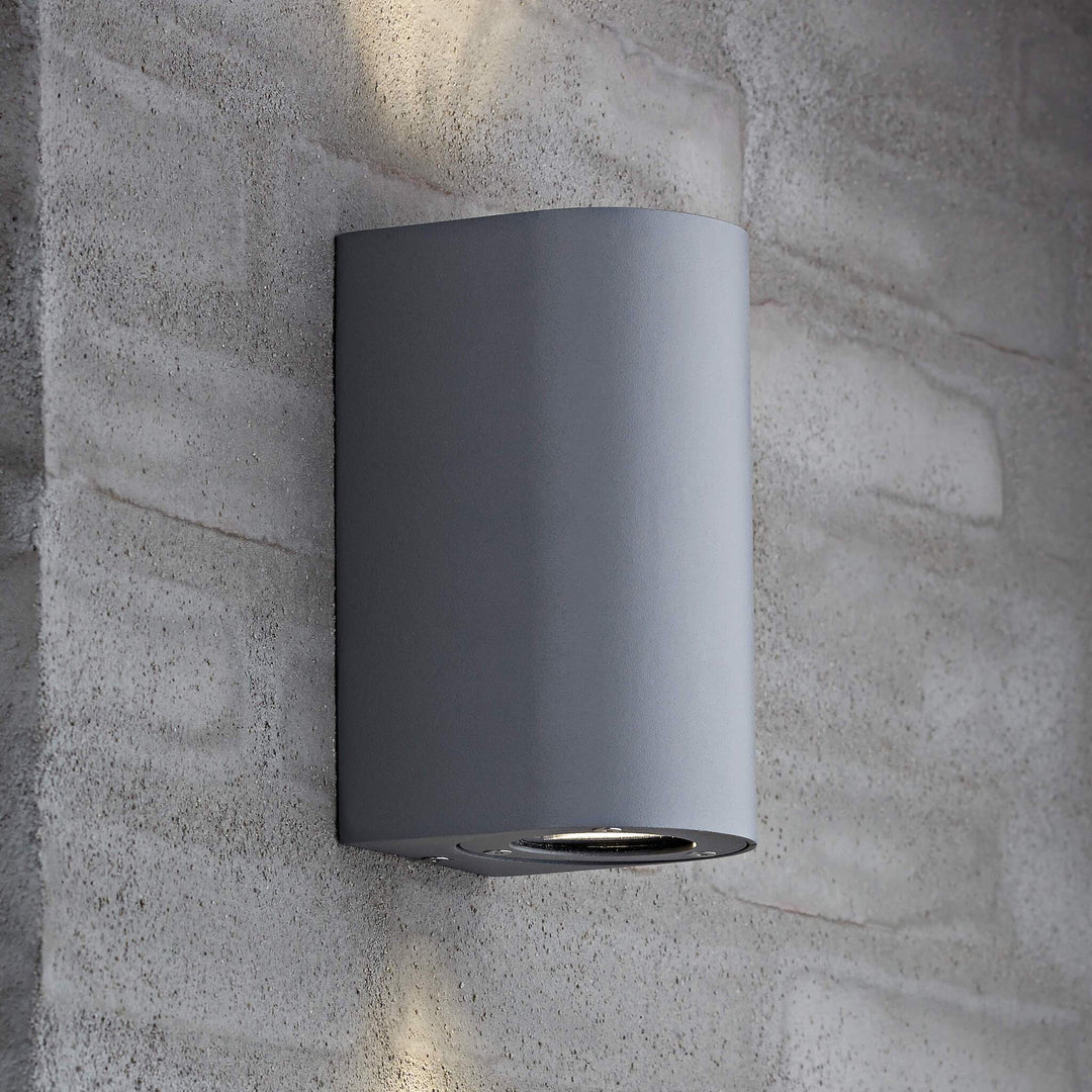 Ontdek de Elegantie van de Zenthra Canto Maxi 2 Buiten wandlamp