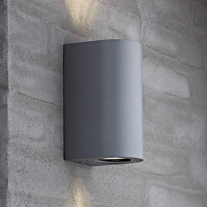 Ontdek de Elegantie van de Zenthra Canto Maxi 2 Buiten wandlamp