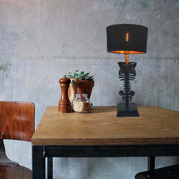 Handgemaakte Gotische Skeleton Tafel Lamp