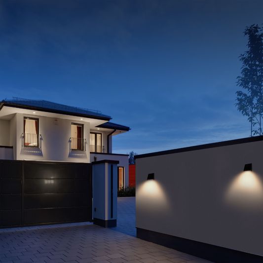 Zenthra - Buiten Wandlamp met Bewegingssensor en Zonne-energie - 1000 Lumen Verlichting 1