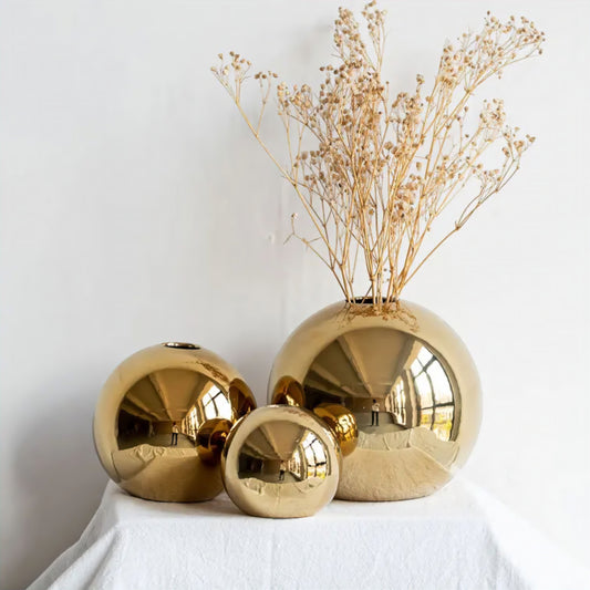 Zenthra Gouden Vaas - Voeg Luxe en Elegantie Toe aan Uw Interieur