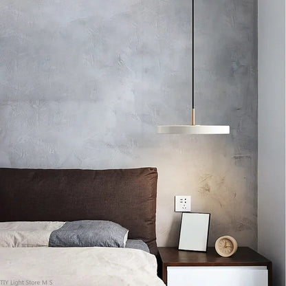 Zenthra Hanglamp Zwart voor Eettafel - Scandinavisch Design en Warme Verlichting voor Woonkamer en Slaapkamer