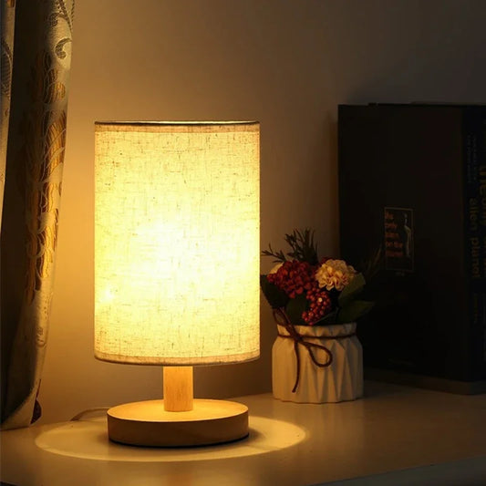 Zenthra LED Tafel Lamp - Dimbare USB Nachtlamp met Stoffen Lampenkap in Eenvoudige Chinese Stijl voor Slaapkamer