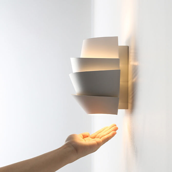 Zenthra Wandlamp Zwart - Moderne IJzeren Muurlamp met Dubbele Lichtpunten voor Stijlvolle Verlichting Binnen
